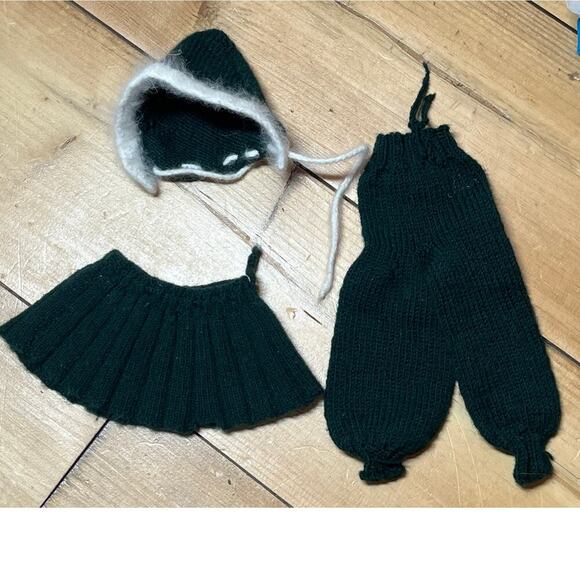 Vintage handmade knitted/crochet doll clothes. Skirt. Hat and pants. Dark Green - Picture 1 of 5